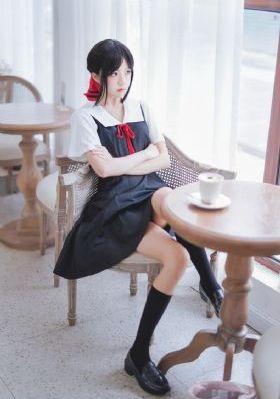纯白轮舞曲