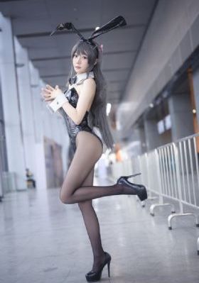 安琪拉翻白眼流眼泪流口水